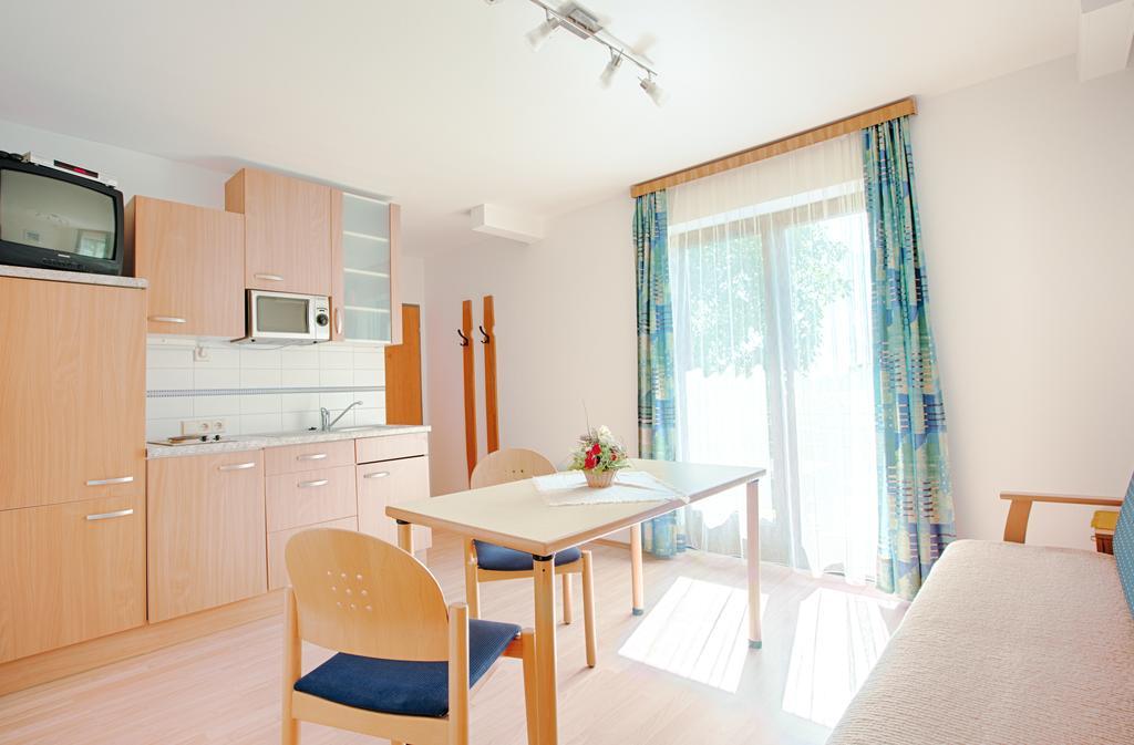 Haus Kaiser Schiefling am See Room photo