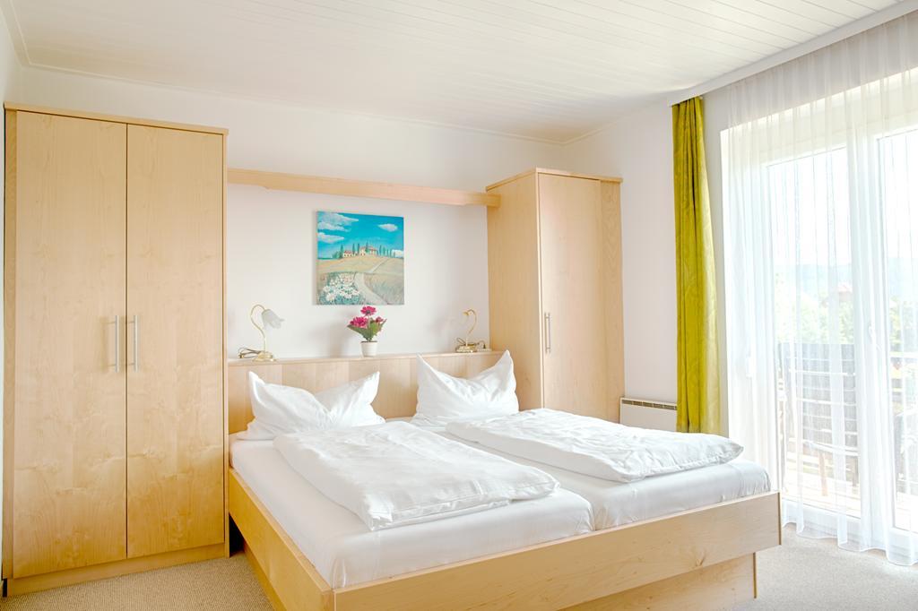Haus Kaiser Schiefling am See Room photo
