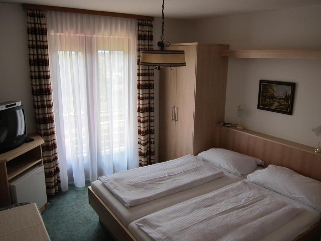 Haus Kaiser Schiefling am See Room photo